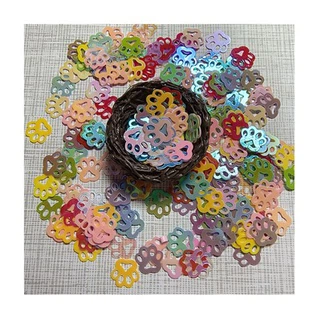 Confetti labe de câine